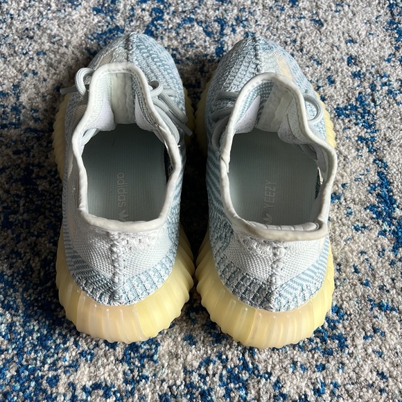 adidas Yeezy Boost 350 V2
Cloud White (Non-Reflective) - Picture 5 of 8